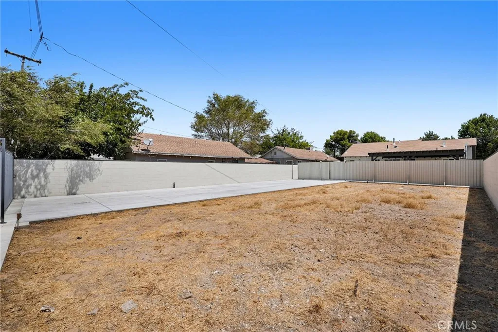main property photo 41