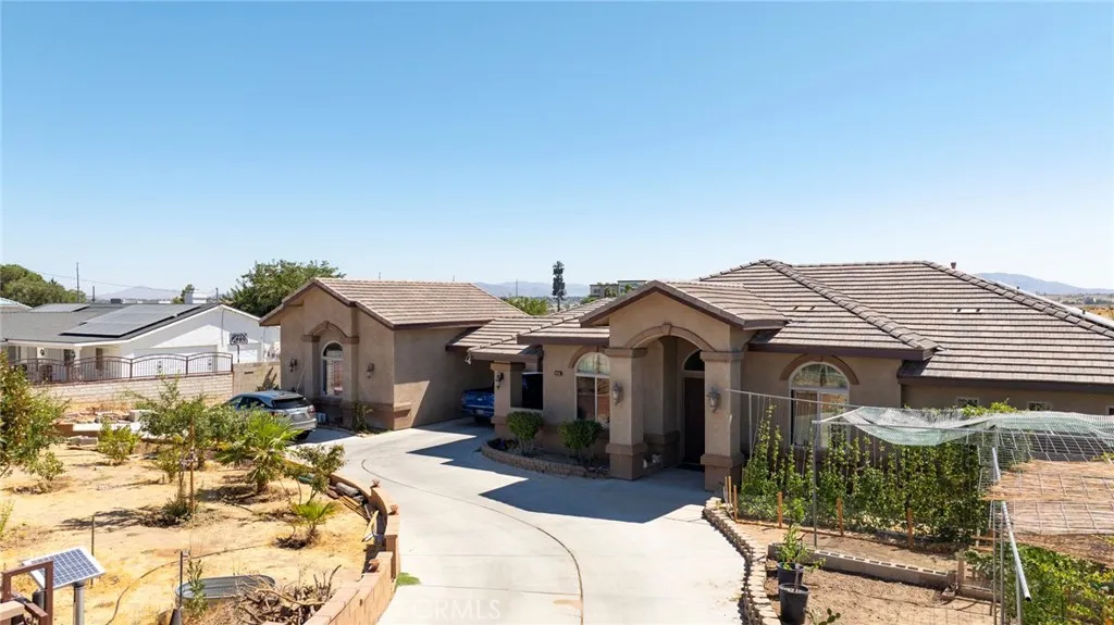 main property photo 5