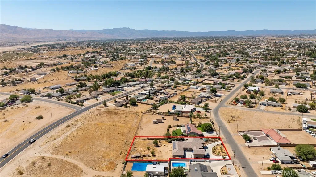 main property photo 7