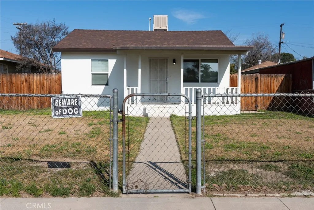 main property photo 12