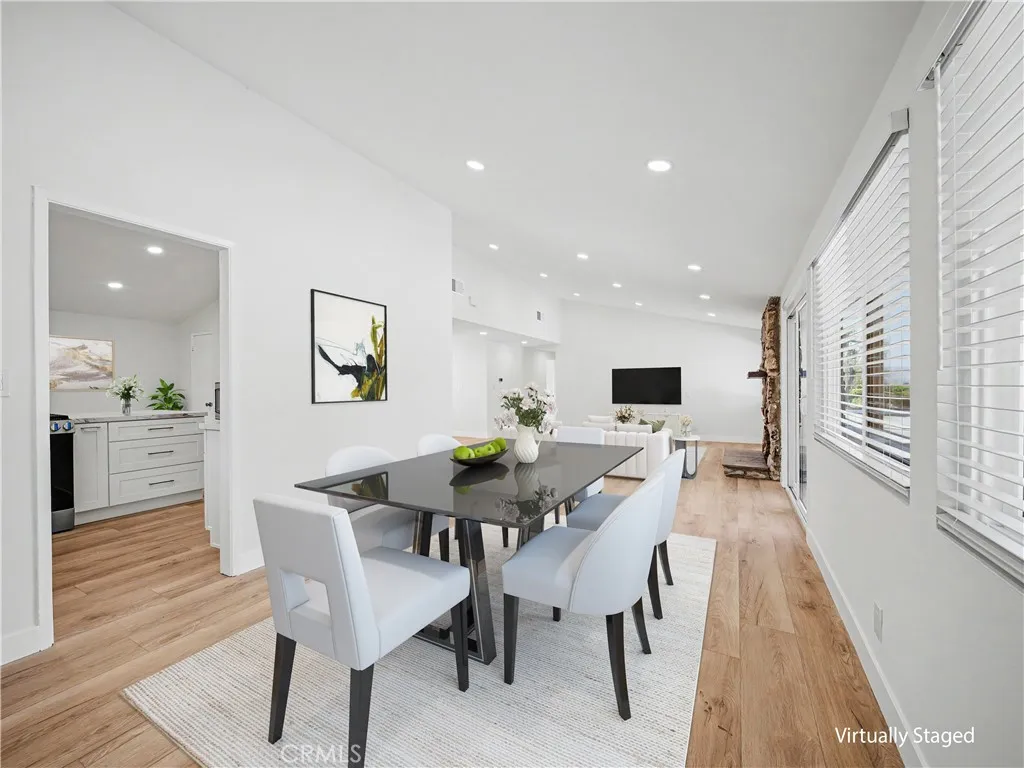 property viewer photo 16