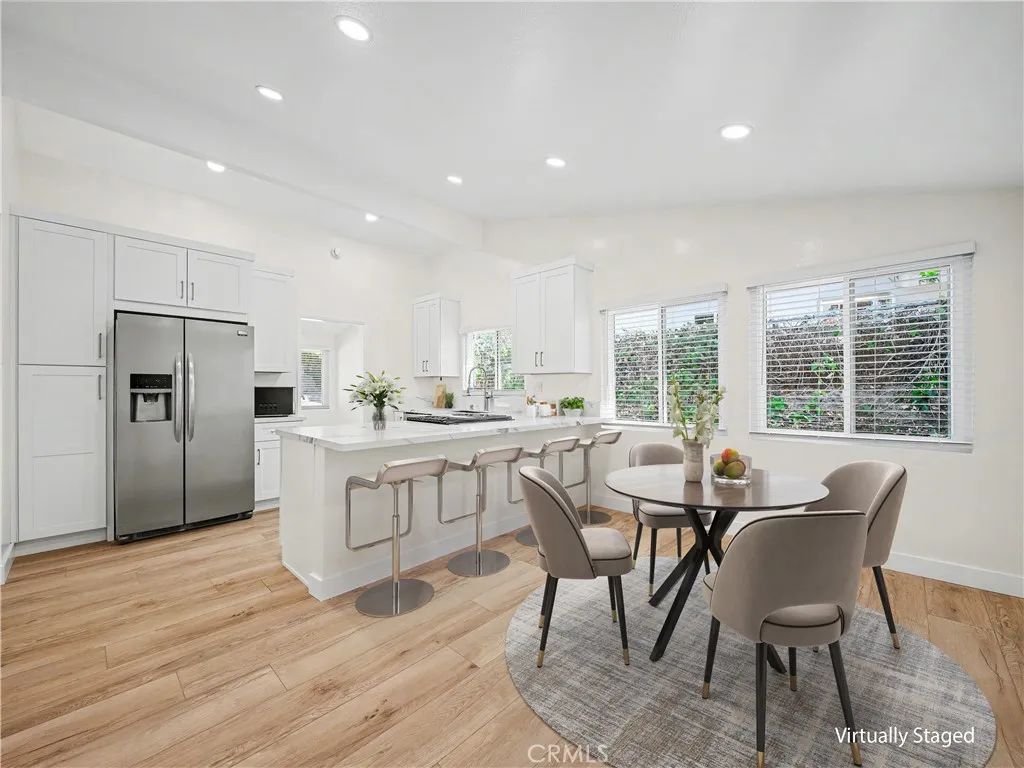 property viewer photo 26