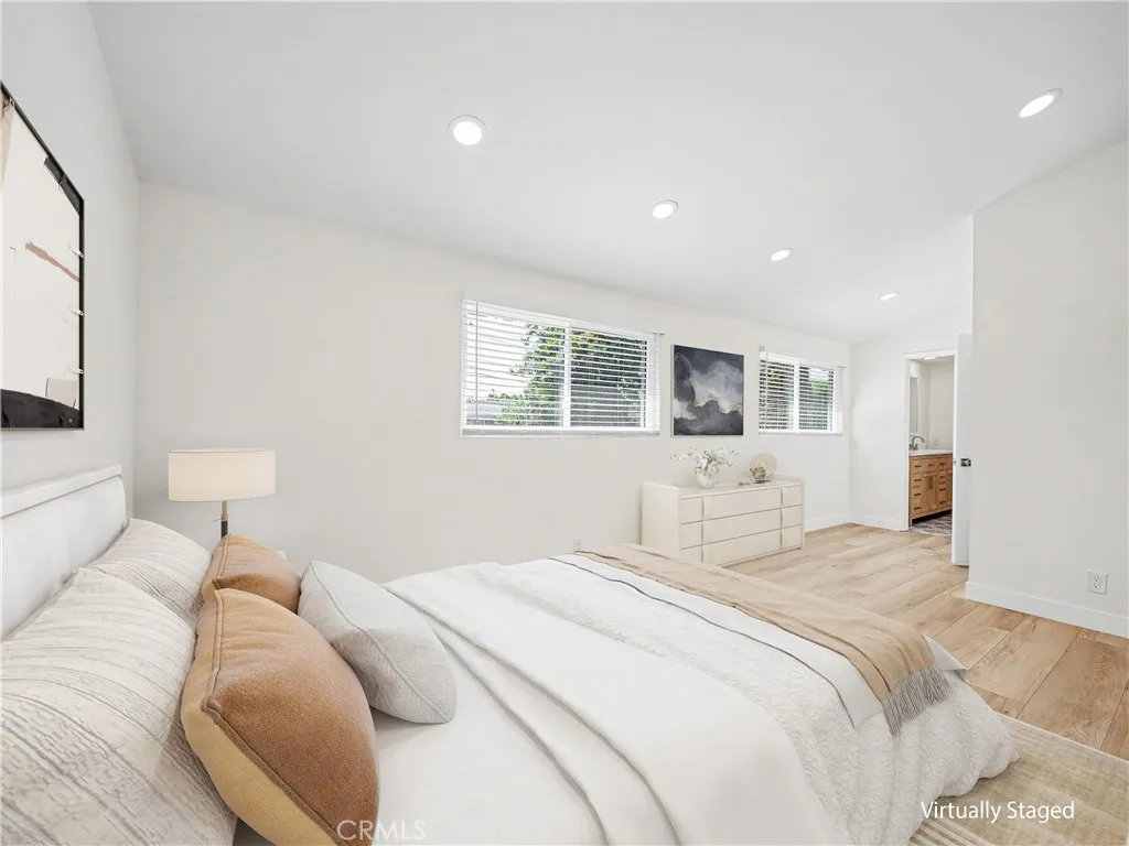 property viewer photo 34