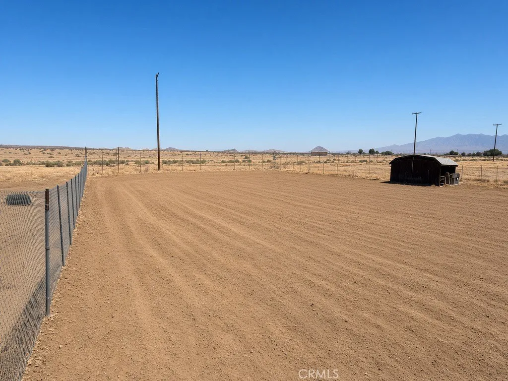 main property photo 22