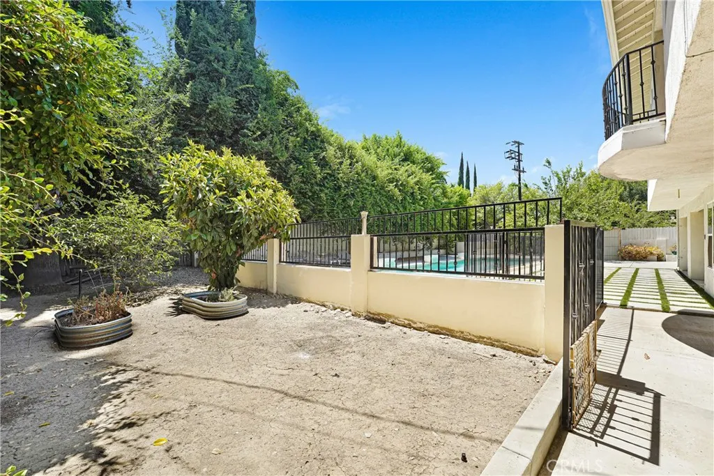 main property photo 66