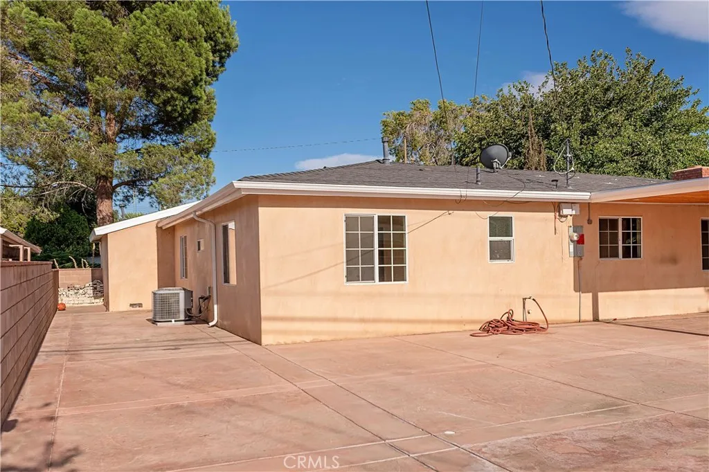 main property photo 30