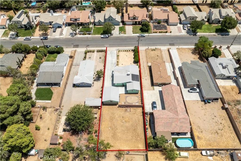 main property photo 27
