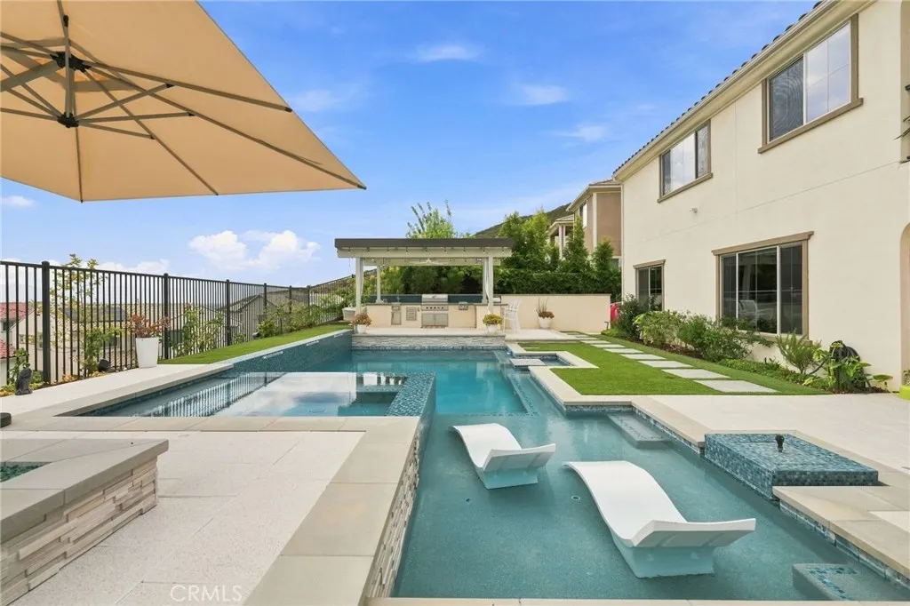 main property photo 59