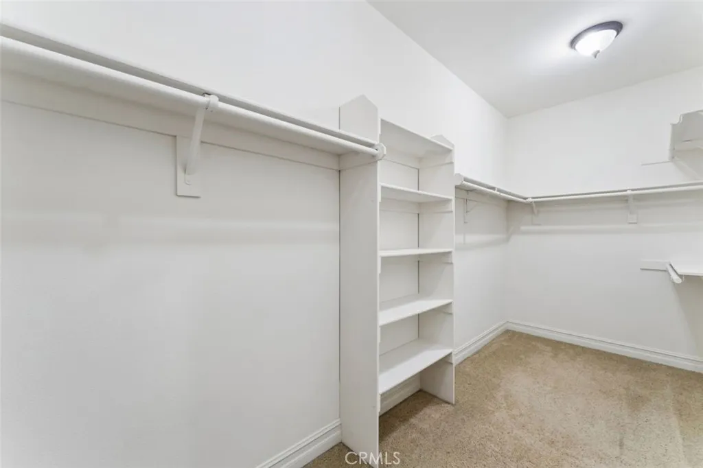 property viewer photo 24