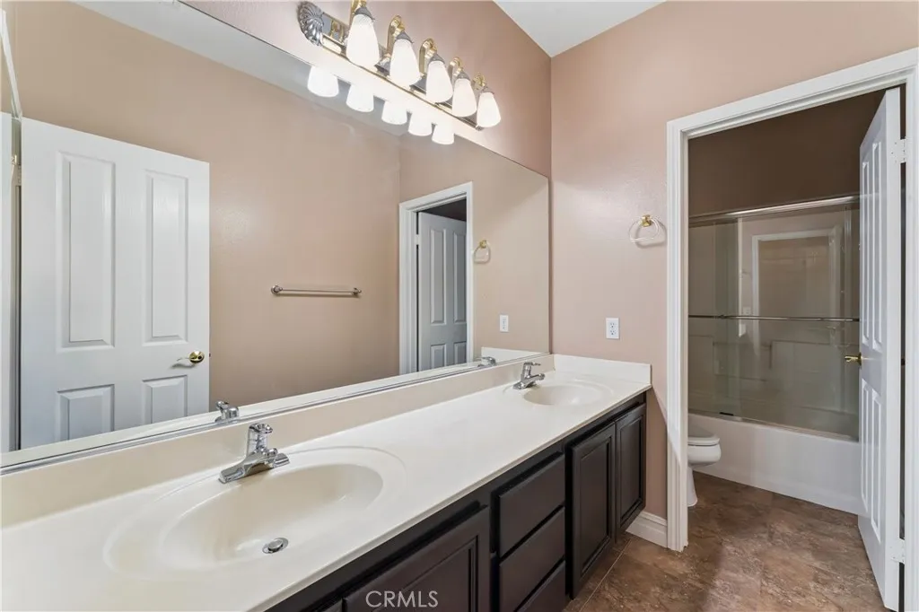 property viewer photo 35