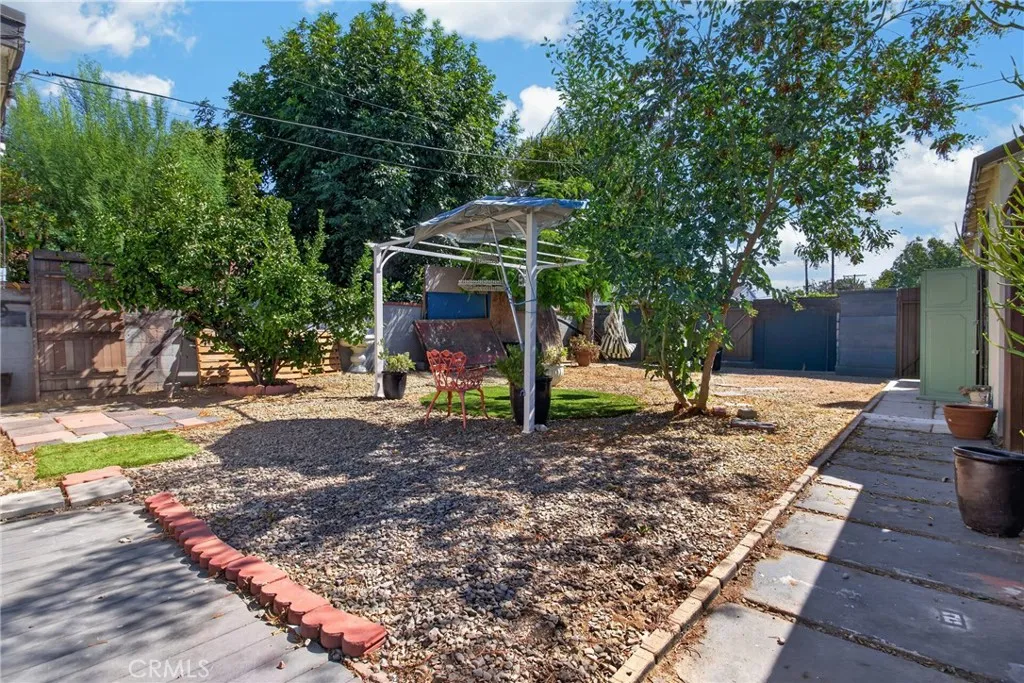 main property photo 20