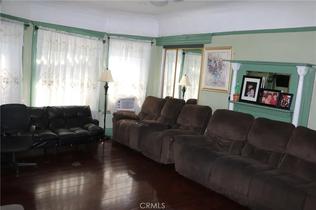 main property photo 12