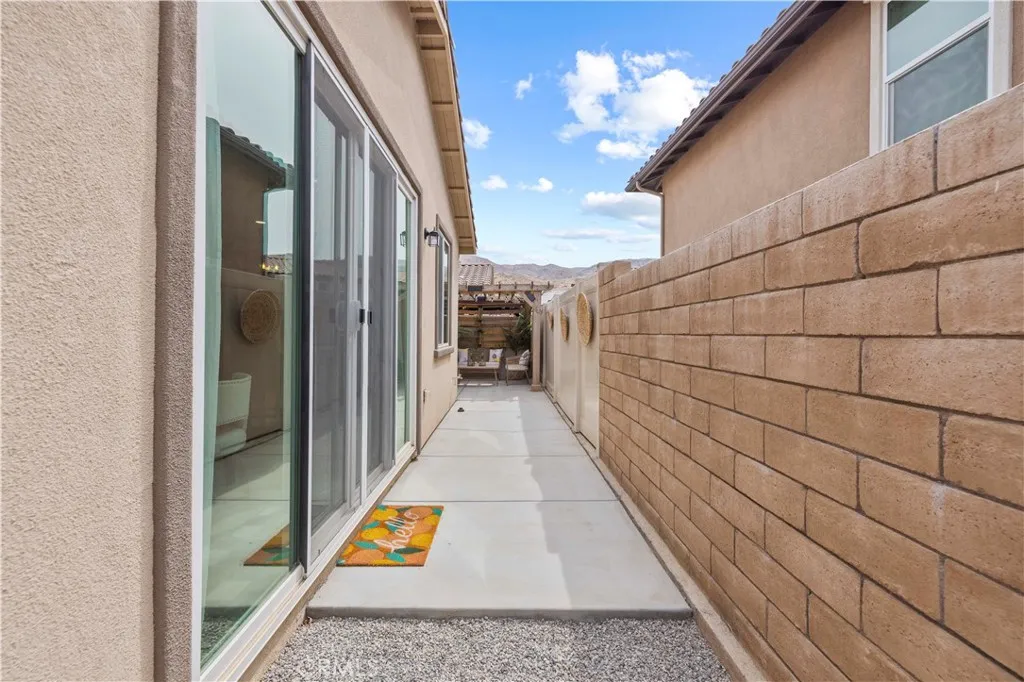 main property photo 27