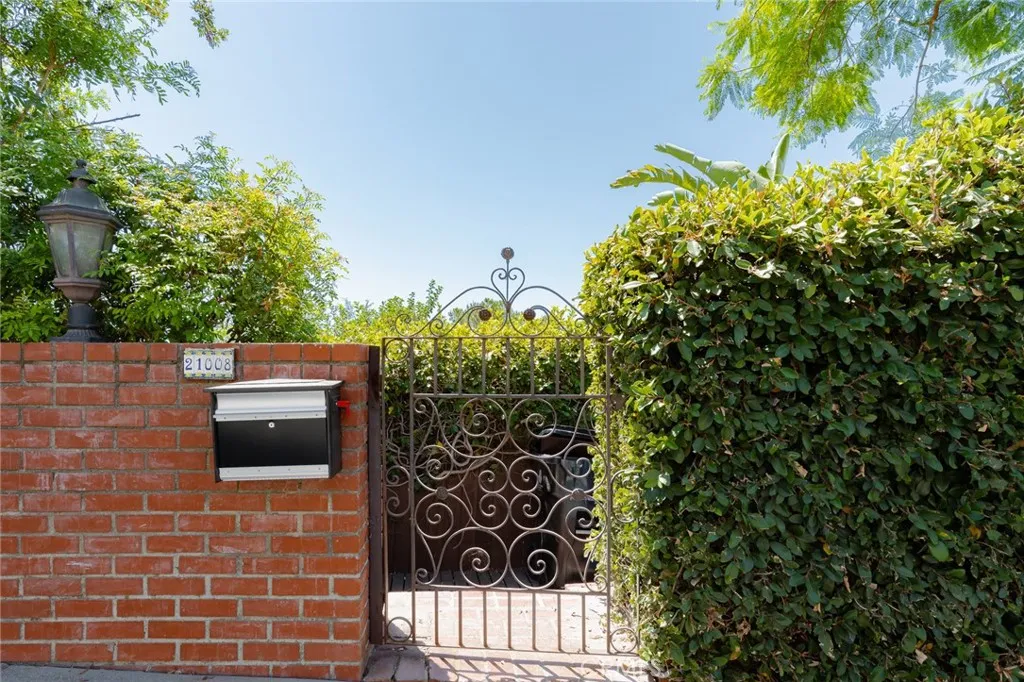main property photo 49