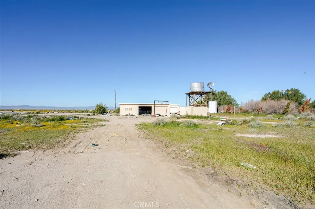 main property photo 7