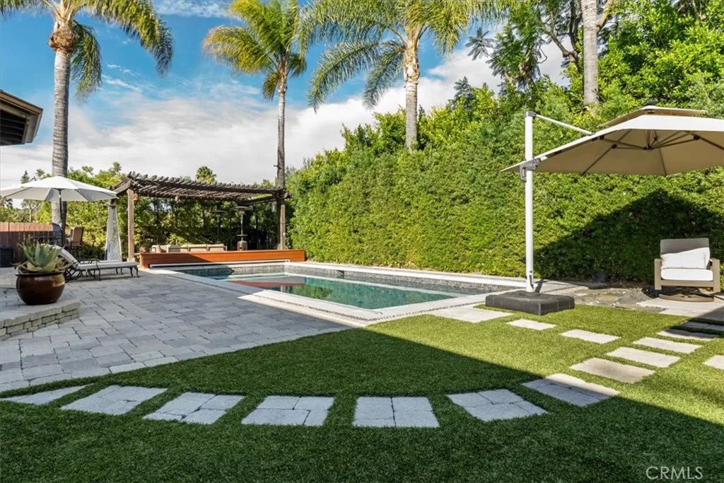 main property photo 50