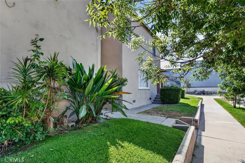 main property photo 26