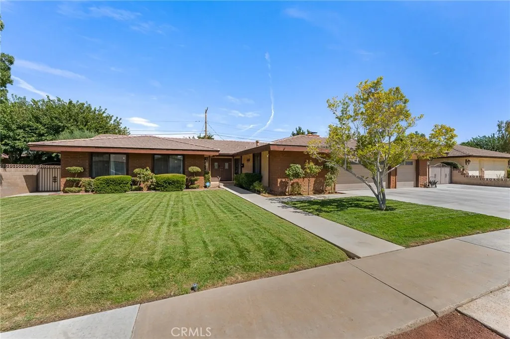 main property photo 4
