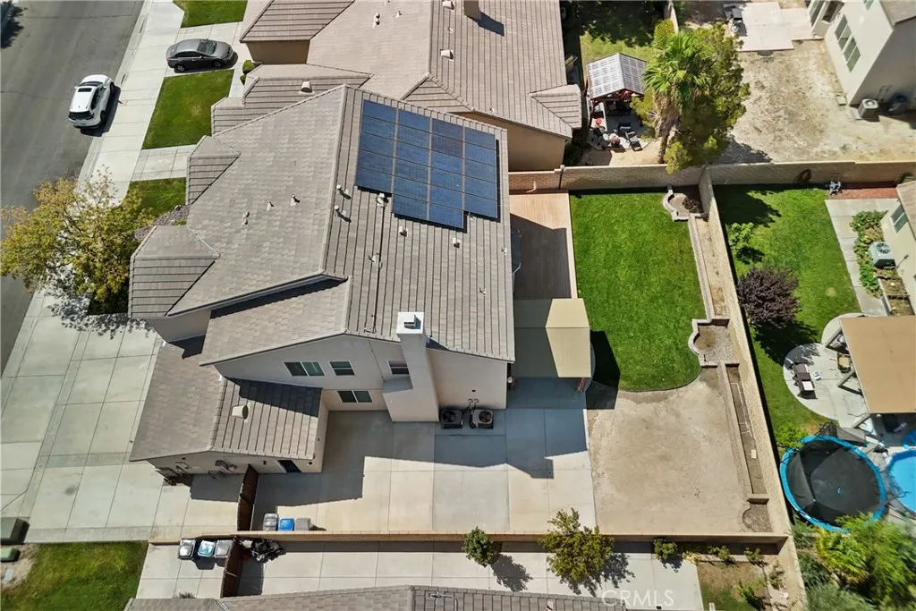main property photo 30