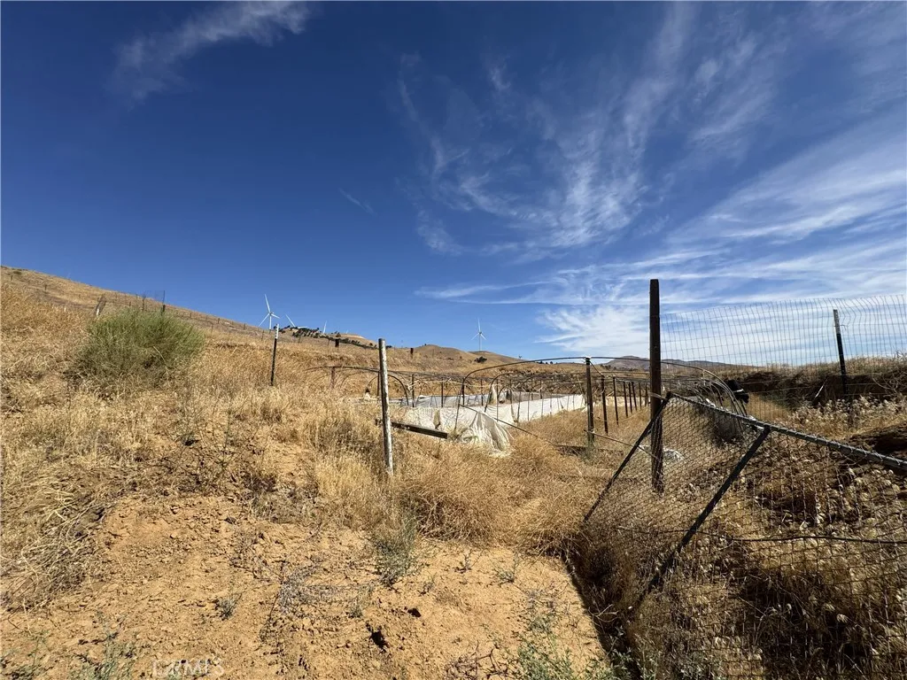 main property photo 23