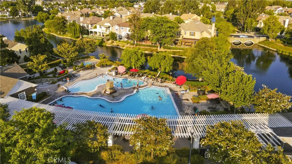 main property photo 74