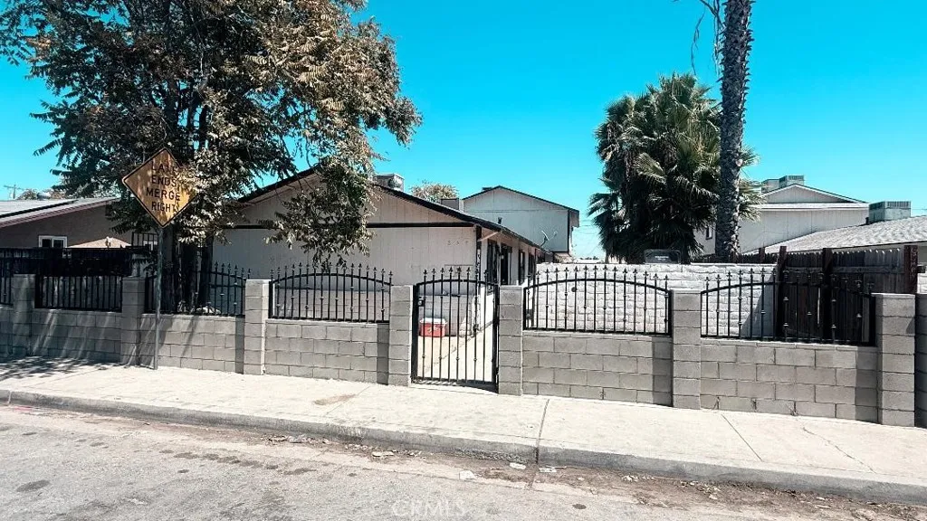 main property photo 5