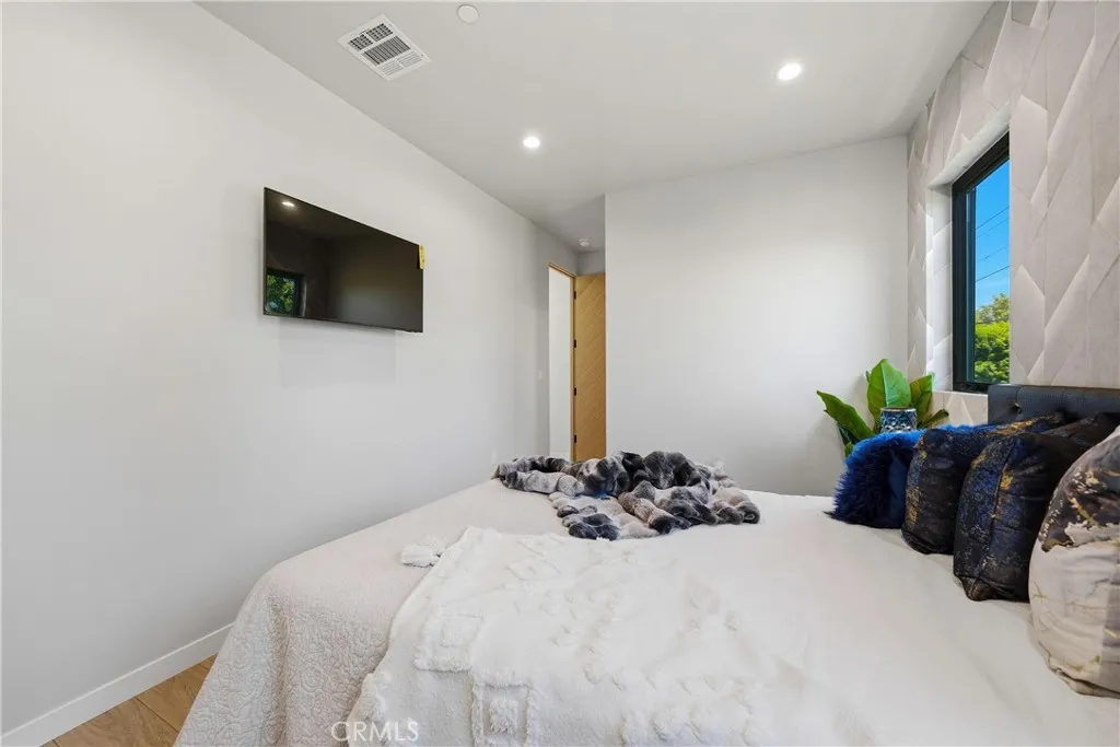 main property photo 104