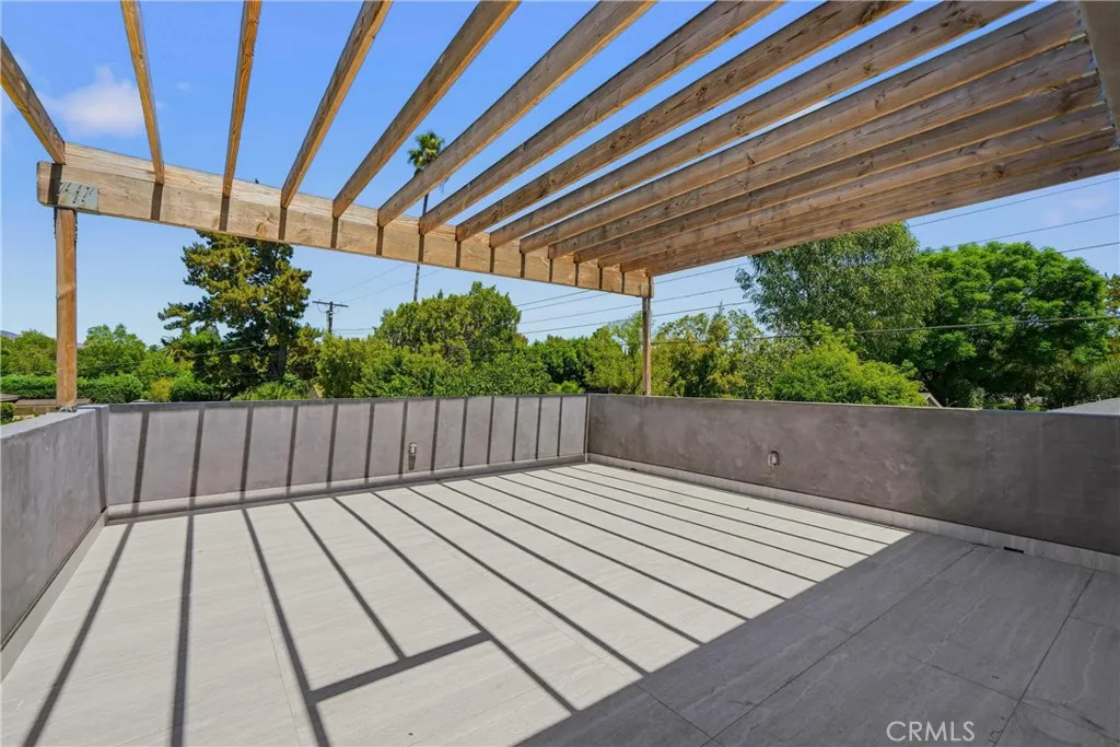 main property photo 106