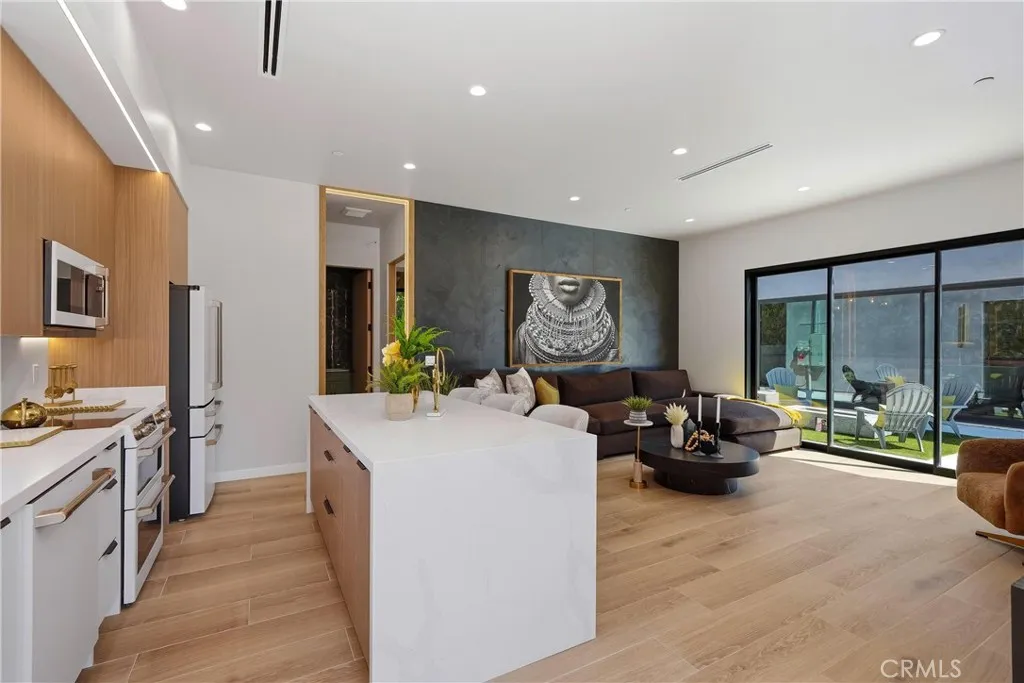 main property photo 92