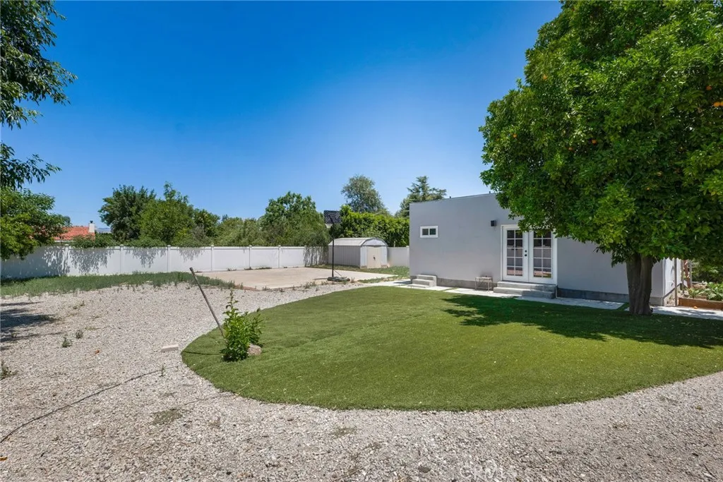 main property photo 40