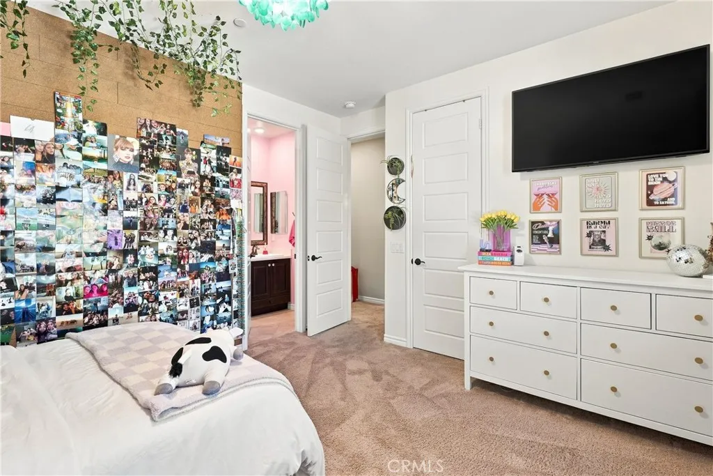 main property photo 60
