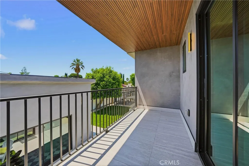main property photo 58