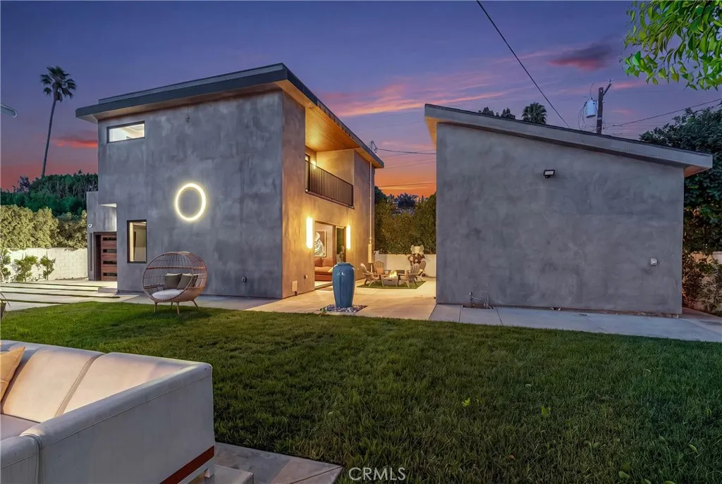 main property photo 74