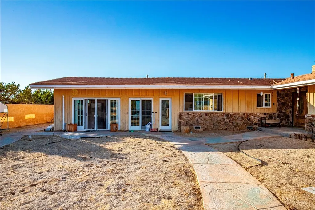 main property photo 3