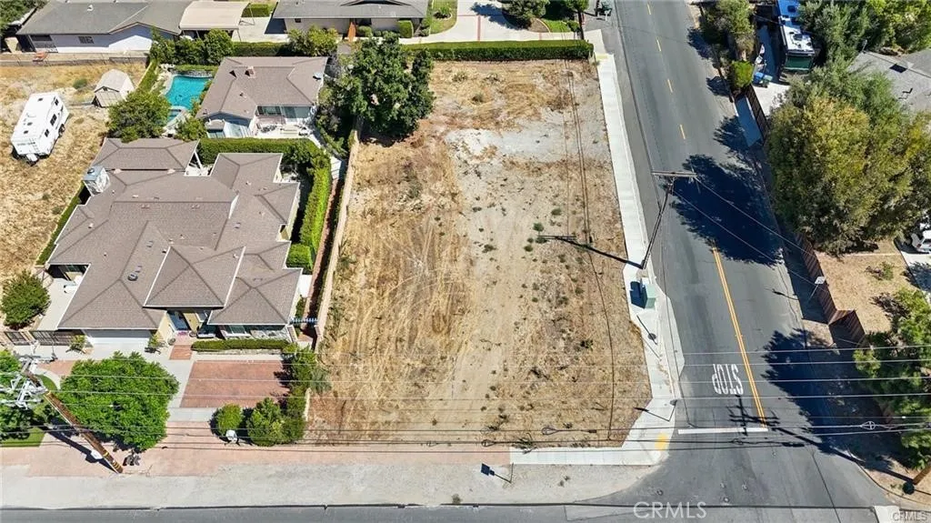 main property photo 11