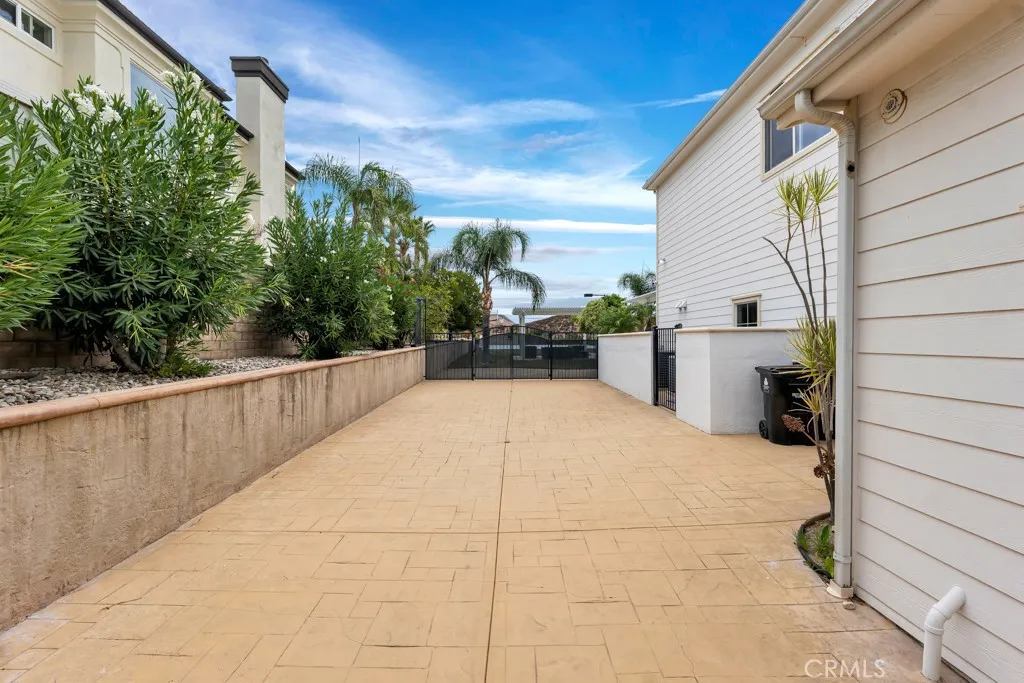 main property photo 71