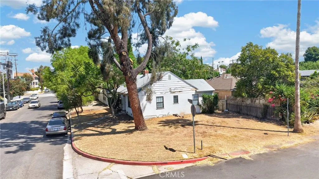 main property photo 20