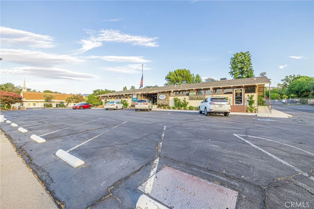 main property photo 35