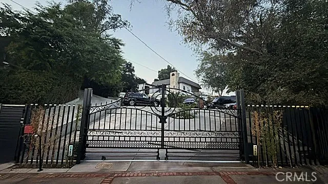 main property photo 27