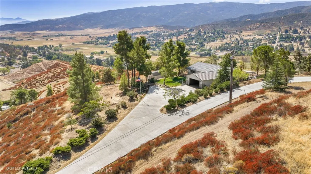 main property photo 45