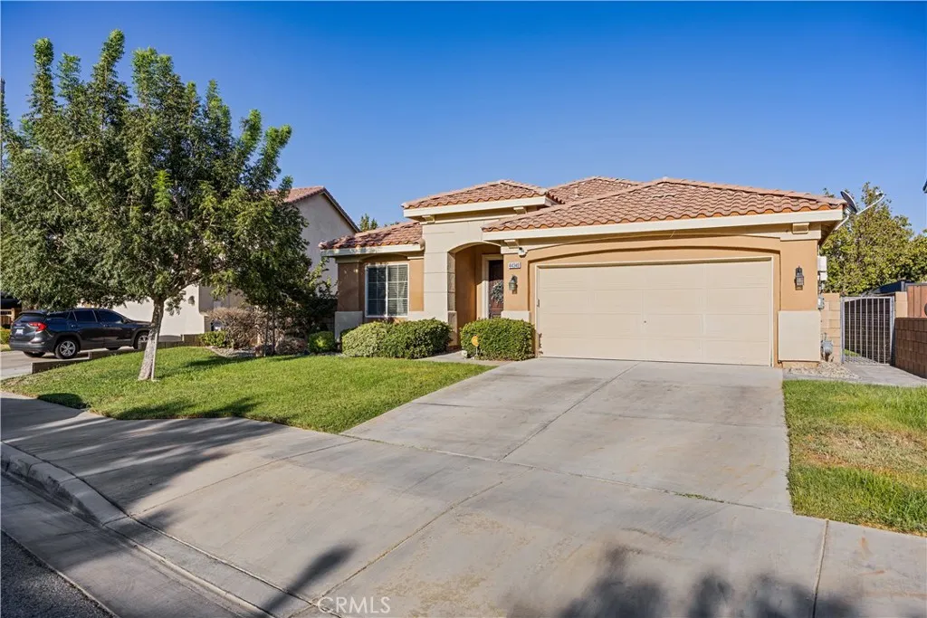 main property photo 4