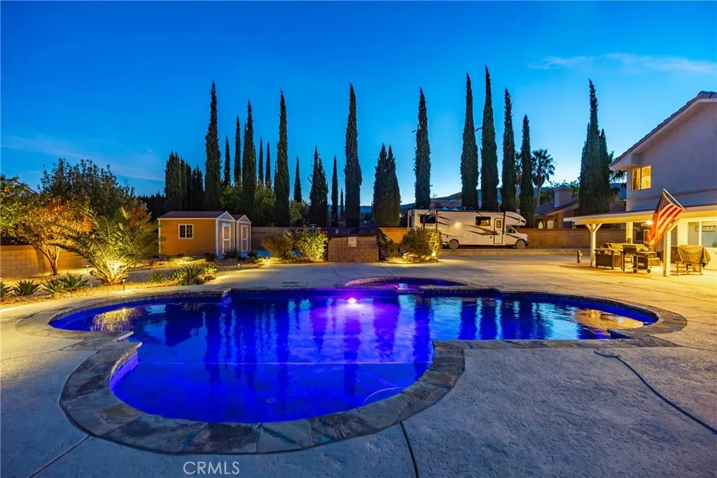 main property photo 6