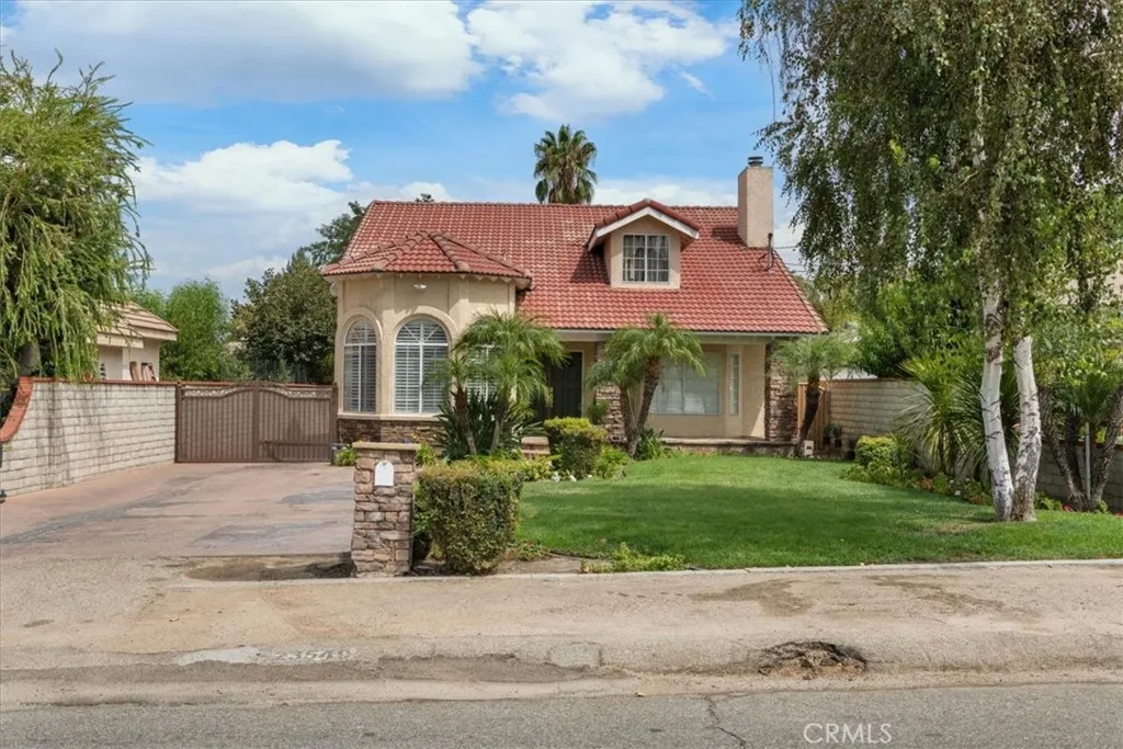 main property photo 7