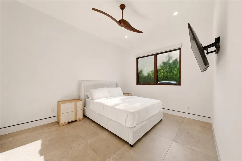 main property photo 70