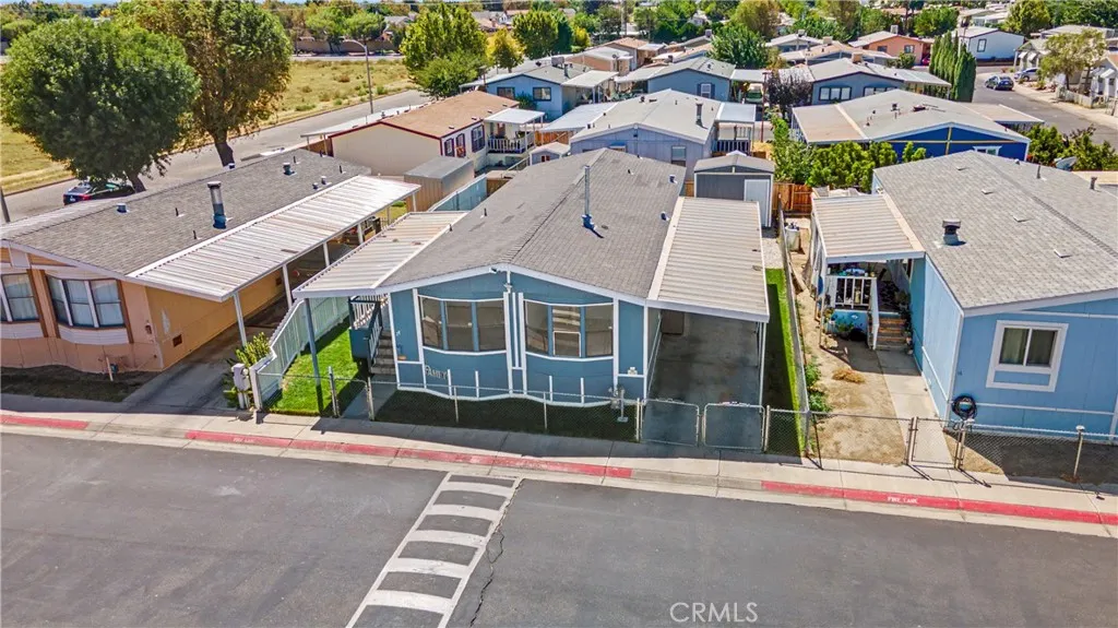 main property photo 37