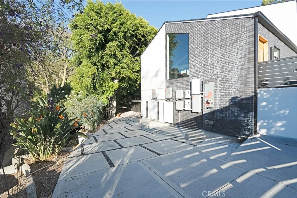main property photo 46