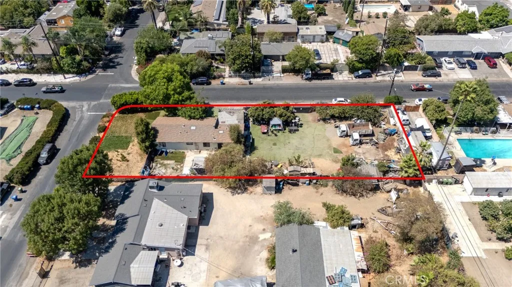 main property photo 9