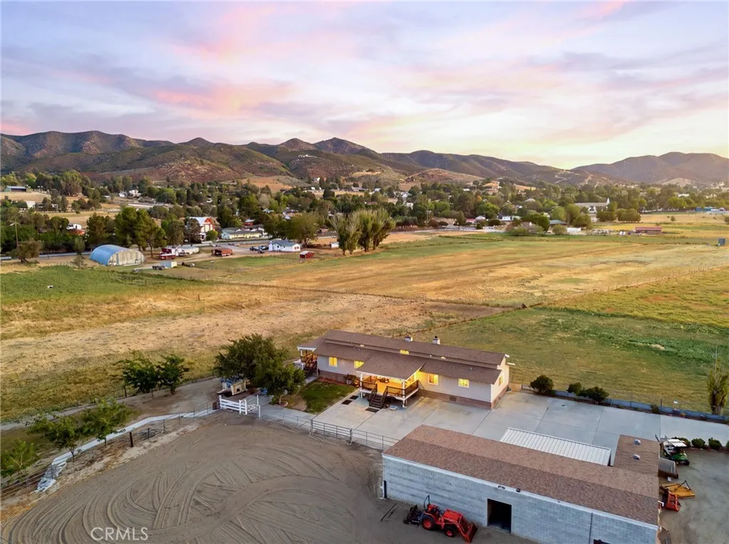 main property photo 41