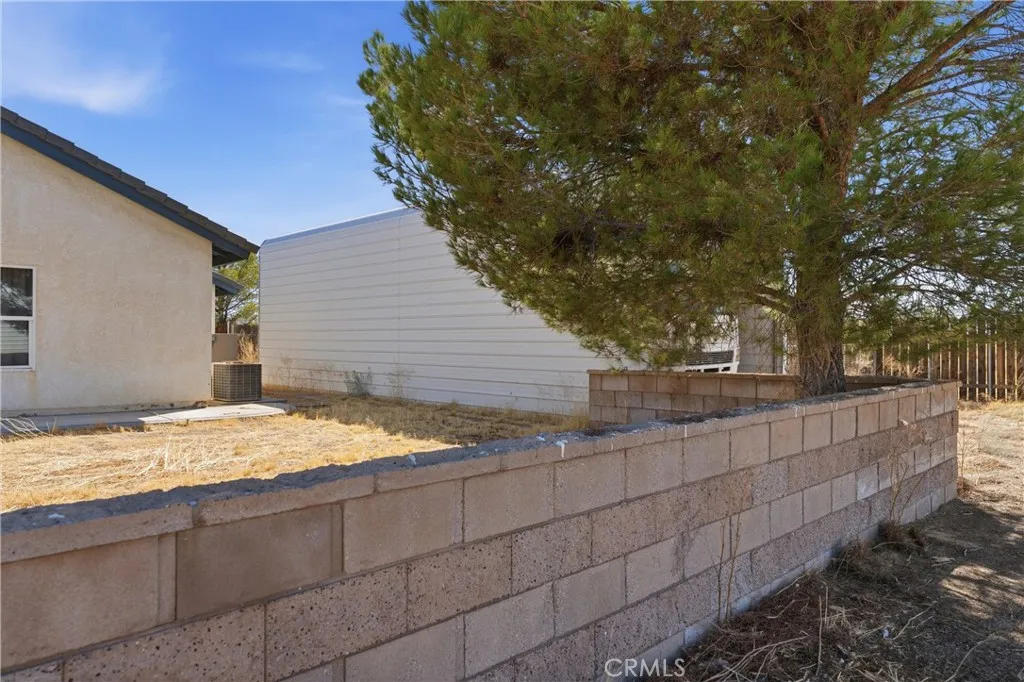 main property photo 23