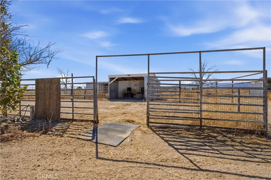 main property photo 36